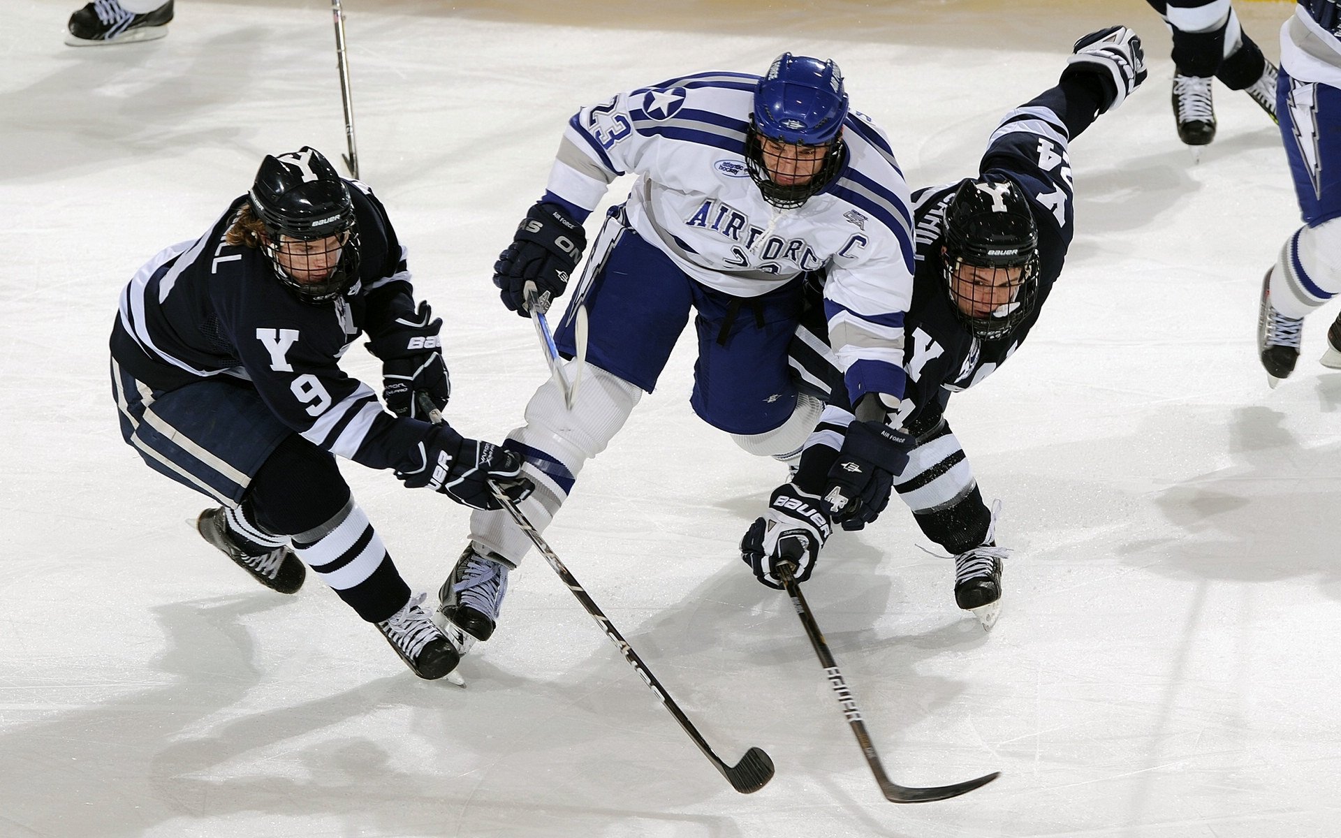 乒乓球“直板反手横打专场” 技术革新者集中亮相